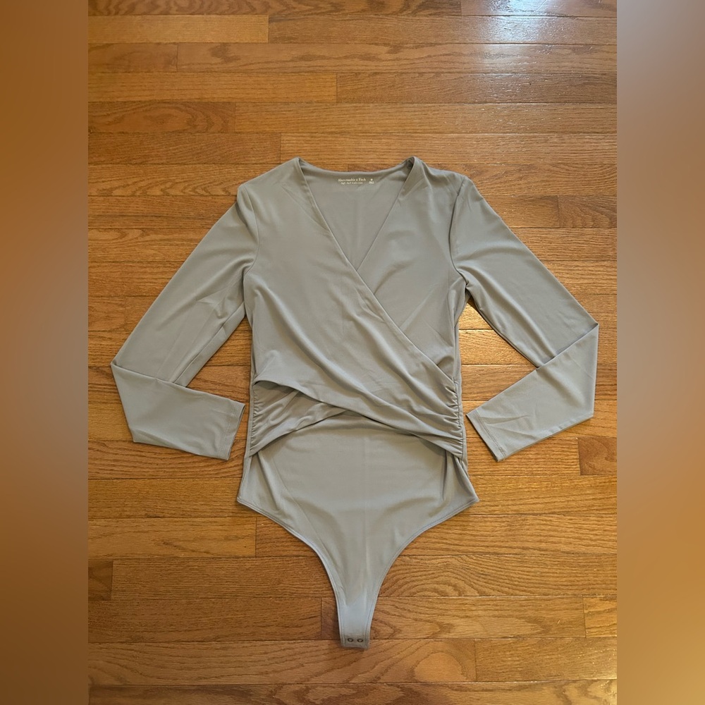 Abercrombie & Fitch Soft A&F Collection Long Sleeve Wrap Bodysuit - Medium